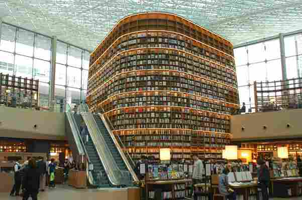 Check out this incredible giant library that just opened in Seoul